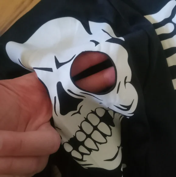 Skeleton Costume 5-6 year old - Picture 5 of 5